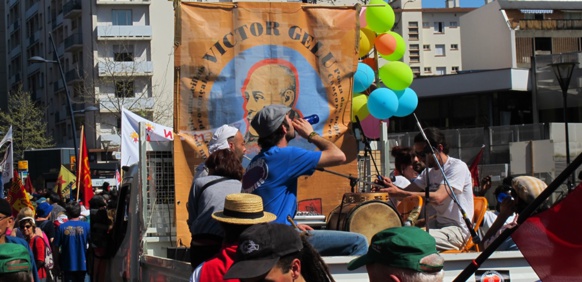 Prises de paroles et activités plus marquées par le militantisme occitan ? Ici lors de la manifestation de mars 2012, pour l'occitan dans la vie publique, à Toulouse(photo MN) Prises de paroles et activités plus marquées par le militantisme occitan ? Ici lors de la manifestation de mars 2012, pour l'occitan dans la vie publique, à Toulouse(photo MN)