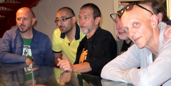 Ils sont le sujet du film, eux et une certaine manière de voir la musique, son rapport à la société, et à la convivéncia (photo MN) Ils sont le sujet du film, eux et une certaine manière de voir la musique, son rapport à la société, et à la convivéncia (photo MN)