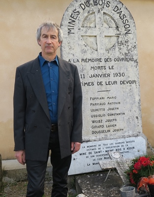 Son grand-père Antonin, Stephen Parraud ne l'a pas connu. Une stèle rappelle que les mineurs ont payé un tribut de sang à Saint-Maime (photo MN)