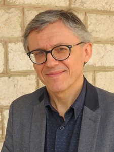 Jean-Luc Gagliolo, dit Gag, troisième d'une lignée niçoise d'hommes de théâtre en langue d'oc à Nice (photo MN) Jean-Luc Gagliolo, dit Gag, troisième d'une lignée niçoise d'hommes de théâtre en langue d'oc à Nice (photo MN)