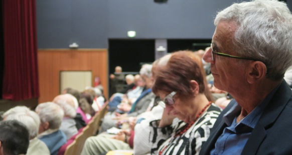 Le Forum d'Oc a attiré élus et afogats à Forcalquier (photo MN) Le Forum d'Oc a attiré élus et afogats à Forcalquier (photo MN)
