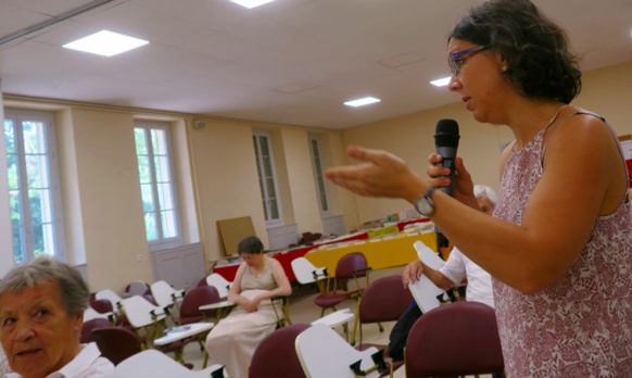 L'été 2018 les débats seront mieux formalisés, en particulier le soir, avec moments festifs (photo MN) L'été 2018 les débats seront mieux formalisés, en particulier le soir, avec moments festifs (photo MN)