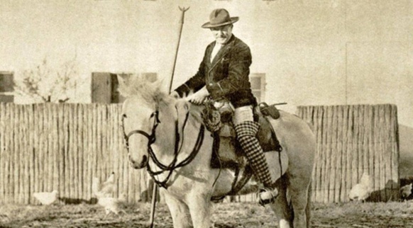 Anne-Lise Chevalier : "Folco de Baroncelli n'a pas inventé la Camargue mais il l'a révélée" (Photo MN) Anne-Lise Chevalier : "Folco de Baroncelli n'a pas inventé la Camargue mais il l'a révélée" (Photo MN)