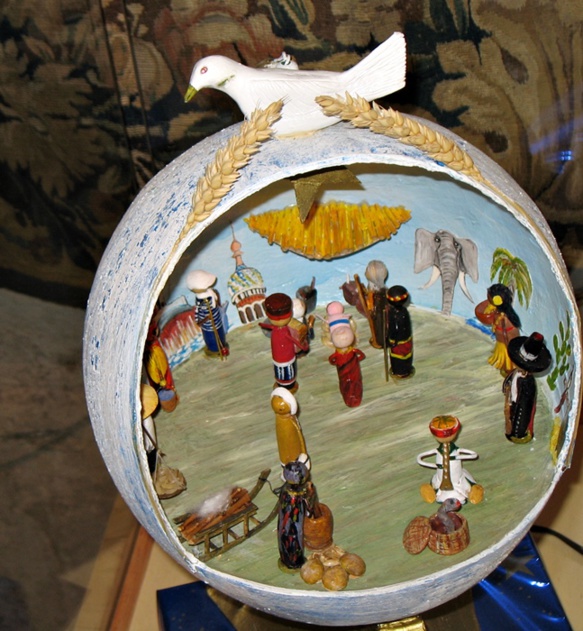 Crèche de poche, Salon d'Arles, en 2009 (photo MN) Crèche de poche, Salon d'Arles, en 2009 (photo MN)