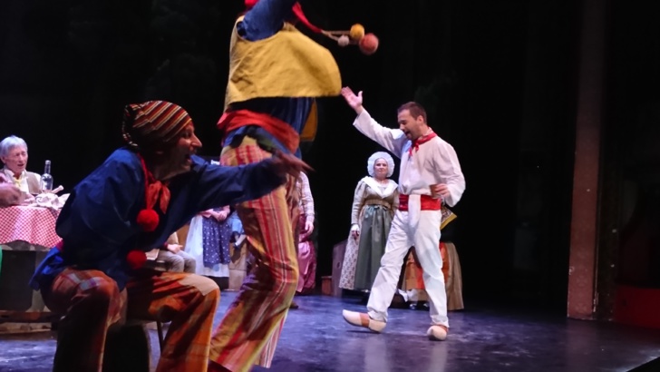 Pistachier (à g.) et le meunier (à d.), deux personnages de la Pastorale Maurel (photo MN) Pistachier (à g.) et le meunier (à d.), deux personnages de la Pastorale Maurel (photo MN)