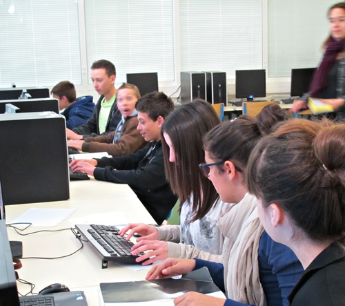 Collégiens en 2014. La réforme frappera dur l'an d'après, aujourd'hui la décrue des effectifs lycéens suit logiquement (photo MN) Collégiens en 2014. La réforme frappera dur l'an d'après, aujourd'hui la décrue des effectifs lycéens suit logiquement (photo MN)