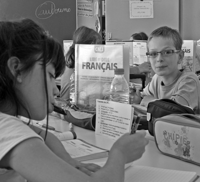 Une enseignante des quartiers Nord de Marseille: "Ils prennent conscience des règles d'accord en français parce qu'elles sont audibles en occitan" Une enseignante des quartiers Nord de Marseille: "Ils prennent conscience des règles d'accord en français parce qu'elles sont audibles en occitan"