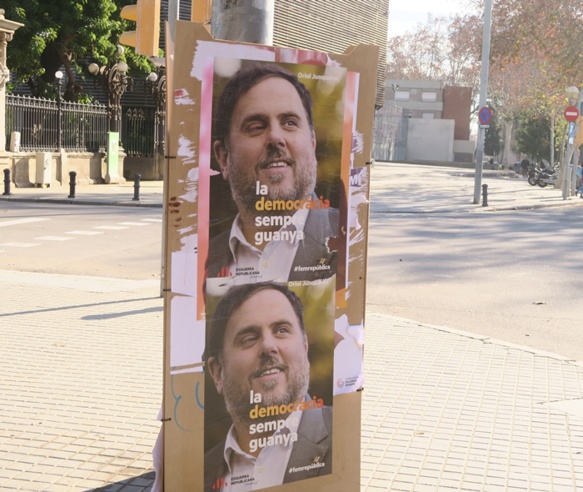 Vice Président de la Generalitat de Catalunya, Oriol Junqueras est emprisonné depuis un an et actuellement jugé à Madrid pour Rébellion, Sédition, Malversation. Un écran de fumée pour juger son activisme pacifique pour l'indépendance (photo MN) Vice Président de la Generalitat de Catalunya, Oriol Junqueras est emprisonné depuis un an et actuellement jugé à Madrid pour Rébellion, Sédition, Malversation. Un écran de fumée pour juger son activisme pacifique pour l'indépendance (photo MN)