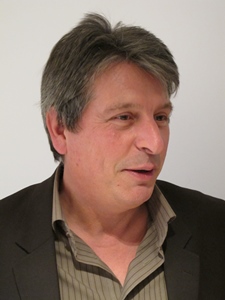 David Grosclaude : "les élus basques assurent la dignité de l'occitan, alors que nous devons la réclamer des élus occitans eux-mêmes" (photo MN) David Grosclaude : "les élus basques assurent la dignité de l'occitan, alors que nous devons la réclamer des élus occitans eux-mêmes" (photo MN)