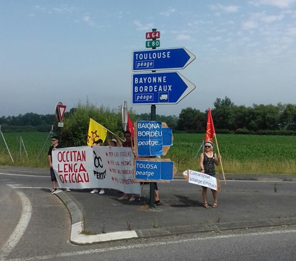 Sortie d'autoroute le 29 juin à Lescar (64) (photo Oc pertot DR)