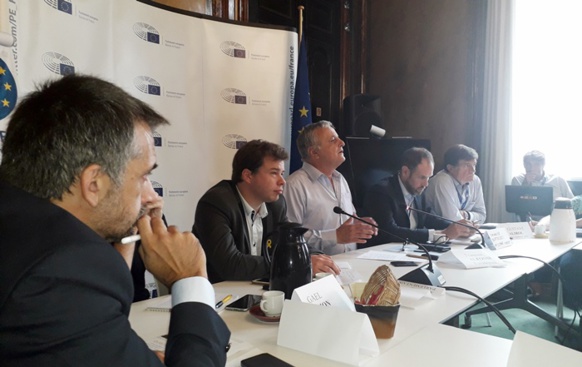 Una peticion per contestar la reforma dei licèus Una peticion per contestar la reforma dei licèus