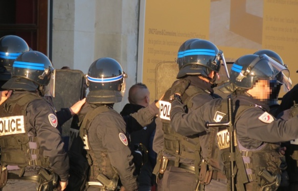 La cagnotte lancée par le pdt de Région réserve 74 000 € pour le suivi psychologique des policiers sur le terrain (photo MN)