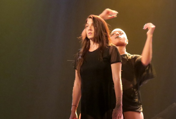 Journée de l'Autochtone, 21 juin 2018 à Québec, spectacle Hip-Hop (photo MN) Journée de l'Autochtone, 21 juin 2018 à Québec, spectacle Hip-Hop (photo MN)