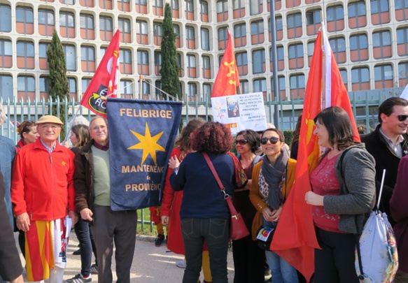 Première manifestation contre la réforme Blanquer, déjà à Aix le 20 mars 2019 (photo MN)