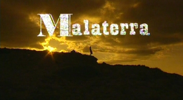 Grand prix du festival du film de Barcelona en 2005, Malaterra, où les faux semblants de la grande guerre dans un village du Jabron en Haute-Provence (photo