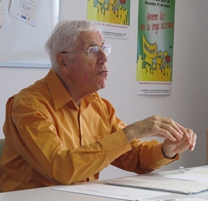 Glaudi Barsòtti fait revivre la République de Casaulx en marseillais et en gavot (photo MN) Glaudi Barsòtti fait revivre la République de Casaulx en marseillais et en gavot (photo MN)
