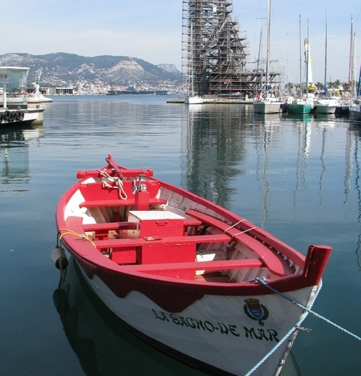 La Seyne laborieuse est l'objet des créations de "Largada" (photo MN) La Seyne laborieuse est l'objet des créations de "Largada" (photo MN)