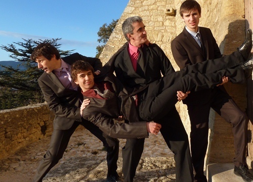Le groupe choral va s'atteler à créer un répertoire de chants de fêtes en provençal (photo CdL DR) Le groupe choral va s'atteler à créer un répertoire de chants de fêtes en provençal (photo CdL DR)