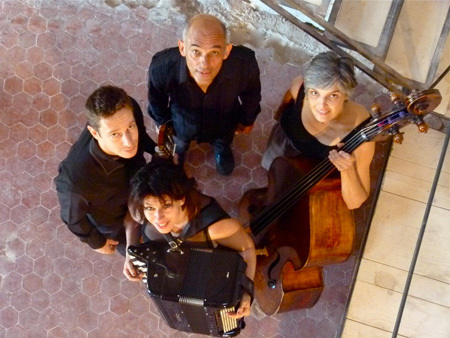 Le quatuor Christiane Ildevert, Aurélie Lombard, Renat Sette et Didier Lubrano, au service de la poésie de Serge Bec (photo XDR)