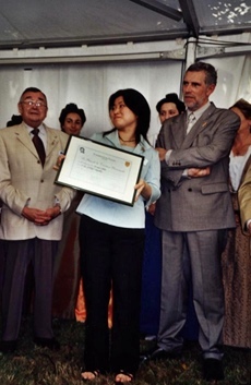 A Avignon en 2004 pour la Santo Estello, juste avant de discourir sur la continuité de la recherche sur la langue occitane au Japon (photo MN) A Avignon en 2004 pour la Santo Estello, juste avant de discourir sur la continuité de la recherche sur la langue occitane au Japon (photo MN)