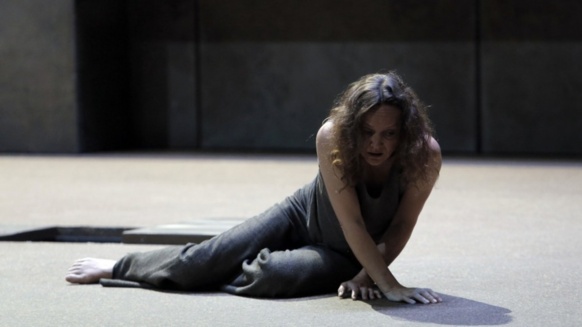 Elektra plie tout et tous à son désir vengeur. ça ne peut que mal finir (photo Festival d'Aix DR)