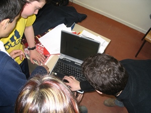 Partir à 15 heures le vendredi, ou suivre le cours d'occitan après deux heures de perme... (photo MN)