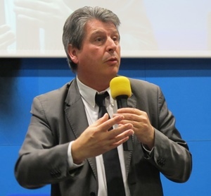 David Grosclaude, délégué d'Aquitaine aux langues régionales (occitan et basque) venait dans l'espoir de favoriser l'adhésion de Paca à l'Office Interrégional qui sera créé en 2014 pour aider et financer les politiques régionales de promotion de la langue d'oc (photo MN) David Grosclaude, délégué d'Aquitaine aux langues régionales (occitan et basque) venait dans l'espoir de favoriser l'adhésion de Paca à l'Office Interrégional qui sera créé en 2014 pour aider et financer les politiques régionales de promotion de la langue d'oc (photo MN)