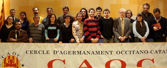 A Barcelona en 2010 lo Comitat d'Afrairament Oc-Català bailèja la Dictada esta annada un còp de mai (photo Caoc DR) A Barcelona en 2010 lo Comitat d'Afrairament Oc-Català bailèja la Dictada esta annada un còp de mai (photo Caoc DR)