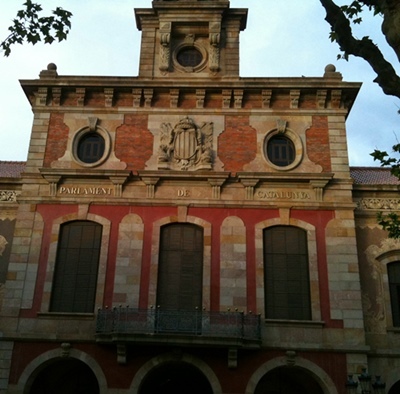 Depuis 2010 le Parlement catalan, fait unique au monde, reconnait l'occitan comme langue officielle (photo MN)