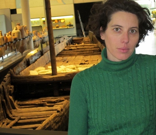 Sabrina Marlier a mené ou accompagné de nombreuses recherches sur le chaland le mieux conservé de l'antiquité romaine (photo MN)