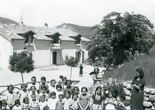 Ecole de Chaudon-Norante, près de Barrême, les enfants réfugiés sont accueillis (photo XDR)