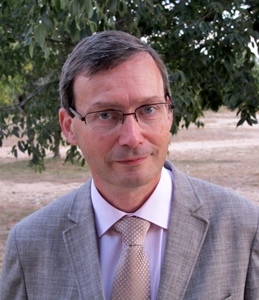 Jean-Luc Domenge : "Les anciens qui témoignaient de leur savoir populaire avaient conscience que cela avait de la valeur" (photo MN) Jean-Luc Domenge : "Les anciens qui témoignaient de leur savoir populaire avaient conscience que cela avait de la valeur" (photo MN)
