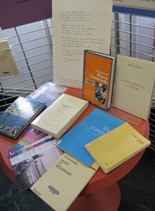 La bibliothèque Caminade propose bien entendu les oeuvres du poète (photo MN)