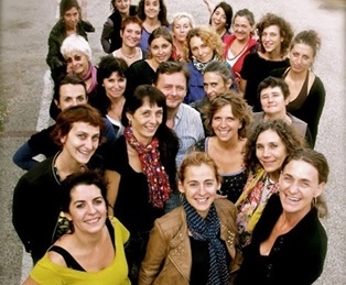 23 choristes pour une Marie qui penche vers Artémis (photo xdr) 23 choristes pour une Marie qui penche vers Artémis (photo xdr)