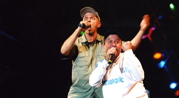 Une amitié et des convictions solides auxquelles vont adhérer leur public...Ici Gari Grèu et Lux B. (photo MSS DR) Une amitié et des convictions solides auxquelles vont adhérer leur public...Ici Gari Grèu et Lux B. (photo MSS DR)