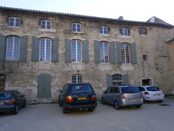 Les locaux du Centre de Documentation Provençale vus de l'extérieur