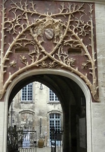 C'est Frédéric Mistral qui l'a appelé "Palais", l'appellation est restée (photo AC DR) C'est Frédéric Mistral qui l'a appelé "Palais", l'appellation est restée (photo AC DR)