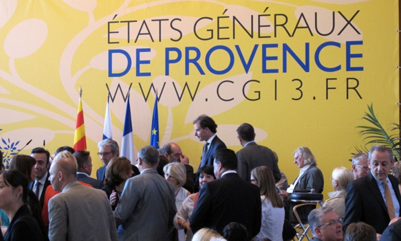Les Etats Généraux ont été lancés le 18 juin à Marseille par Martine Vassal, la nouvelle présidente du CD13. Une période clé pour exprimer souhaits et projets, jusqu'en novembre. Un rendez-vous à ne pas manquer pour les promoteurs de l'occitan? (photo MN)