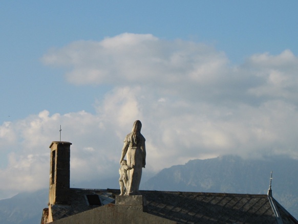 Marie prévient toujours d'une catastrophe à venir... en occitan (photo MN) Marie prévient toujours d'une catastrophe à venir... en occitan (photo MN)