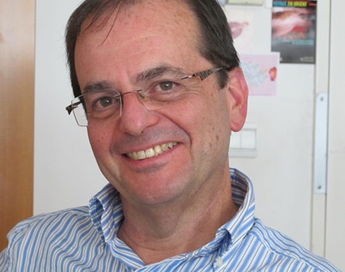 Patrici Gauthier, Grand Prix Littéraire de Provence. Un leit-motiv, favoriser le passage de la langue d'oc d'une génération à l'autre, "sans trop rêver" (photo MN) Patrici Gauthier, Grand Prix Littéraire de Provence. Un leit-motiv, favoriser le passage de la langue d'oc d'une génération à l'autre, "sans trop rêver" (photo MN)