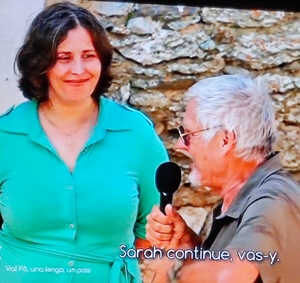 A Ostana, JF Brun (Pen Club d'Oc) félicite Sarà Laurens (photo France 3 Vaquí DR) A Ostana, JF Brun (Pen Club d'Oc) félicite Sarà Laurens (photo France 3 Vaquí DR)