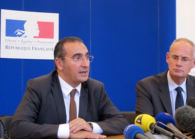 Les préfets Laurent Nunez et Stéphane Bouillon inquiets des rumeurs qui conduisent la police à rester inutilement sur les dents (photo MN)