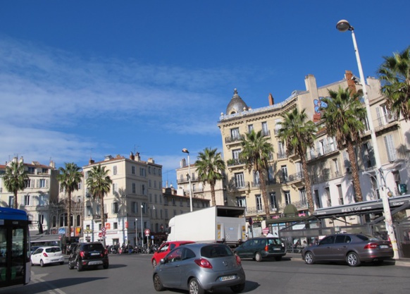 La place Castellane à Marseille a été le théâtre d'une agression islamophobe mercredi 18 novembre (photo MN)