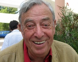 Guiu Martin en 2007, alors qu'on remet à Robert Lafont le Grand Prix Littéraire de Provence (photo MN)