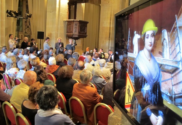 Les congressistes se sont beaucoup intéressés à la place de la langue d'oc au Museon Arlaten. Elle sera peu visible, mais plus audible. Ici la présentation du projet de rénovation en 2010. Le chantier, modifié, a pris un retard important, et son financement n'a été confirmé qu'en septembre dernier par le CD13 (photo MN) Les congressistes se sont beaucoup intéressés à la place de la langue d'oc au Museon Arlaten. Elle sera peu visible, mais plus audible. Ici la présentation du projet de rénovation en 2010. Le chantier, modifié, a pris un retard important, et son financement n'a été confirmé qu'en septembre dernier par le CD13 (photo MN)