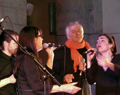 Faire partager une tradition musicale à toute l'Europe, un résultat du "chanter vrai" ? Ici le groupe polyvocal Corrou de Bèrra (photo MN)