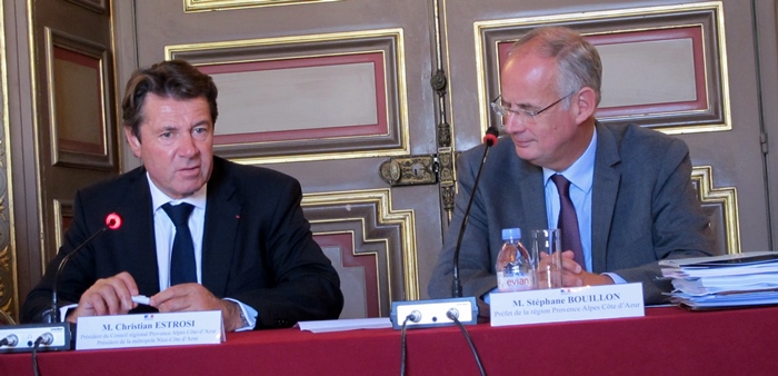 A droite du préfet de Région Stéphane Bouillon, le président de Région et ex maire de Nice Christian Estrosi, a du mal à croire à la réalisation de la ligne nouvelle. Il souhaite a minima que le tracé soit retenu, afin de ne pas geler le foncier sur le trajet (photo MN) A droite du préfet de Région Stéphane Bouillon, le président de Région et ex maire de Nice Christian Estrosi, a du mal à croire à la réalisation de la ligne nouvelle. Il souhaite a minima que le tracé soit retenu, afin de ne pas geler le foncier sur le trajet (photo MN)