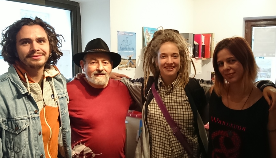 A la librairie de l'Espace Occitan dels Aups, qui les invitait : Paulin Courtial, Jorgi Camani (pdt IEO 04), Alidé Sans et Lisa Pradeilhe, la libriaire (photo MN)