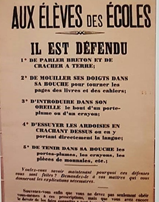 Chassez le de l'école, il revient dans la rue, l'occitan comme le breton en Bretagne... (photo CGC DR)