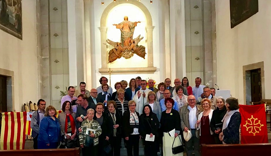 Avec les paroissiens de Prats de Rei, à l'issue de la messe annuelle en occitan (photo LCM DR)